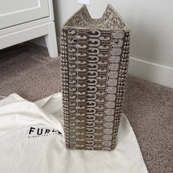 Furla Opportunity large tote bag - gold arch logo pattern - Picture 10 of 10